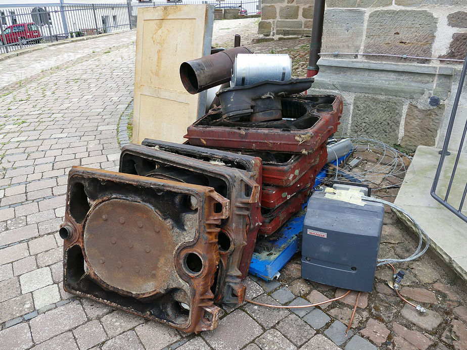 Teile der alten Heizugsanlage (Foto: Karl-Franz Thiede)